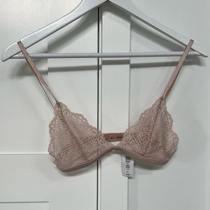 BNWT Wilfred lacy bralette